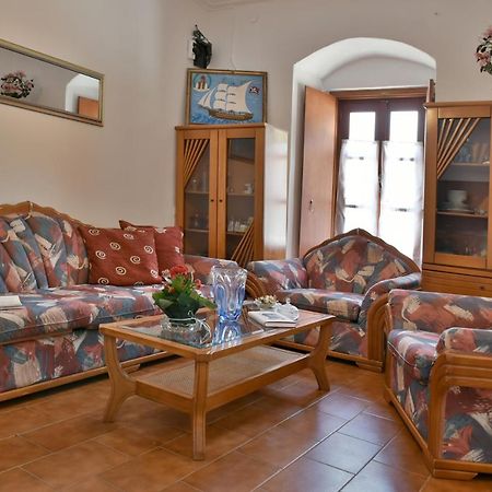 Grandmas Guest House İdra Dış mekan fotoğraf