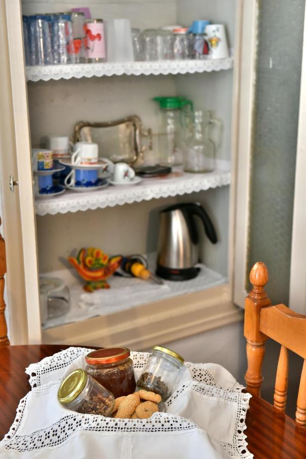 Grandmas Guest House İdra Dış mekan fotoğraf