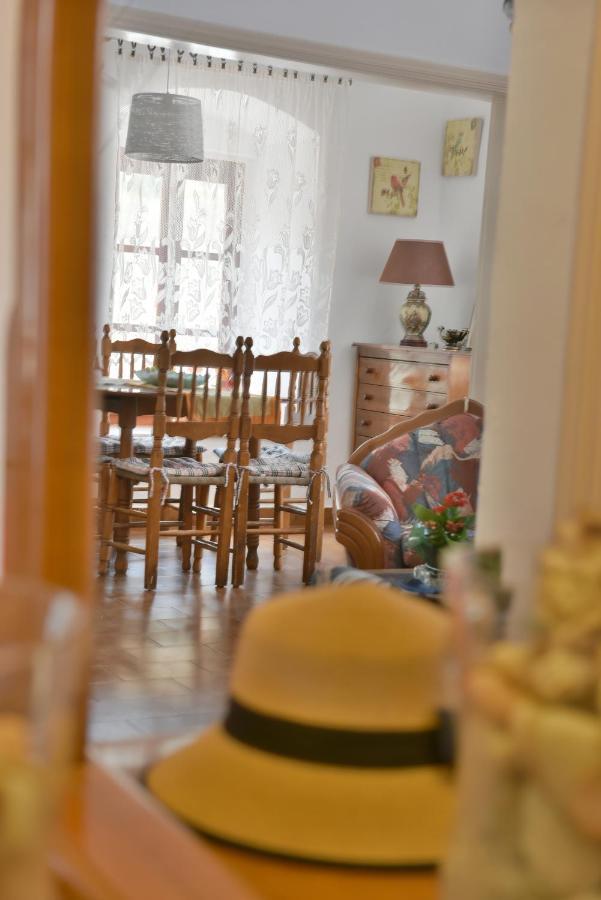 Grandmas Guest House İdra Dış mekan fotoğraf
