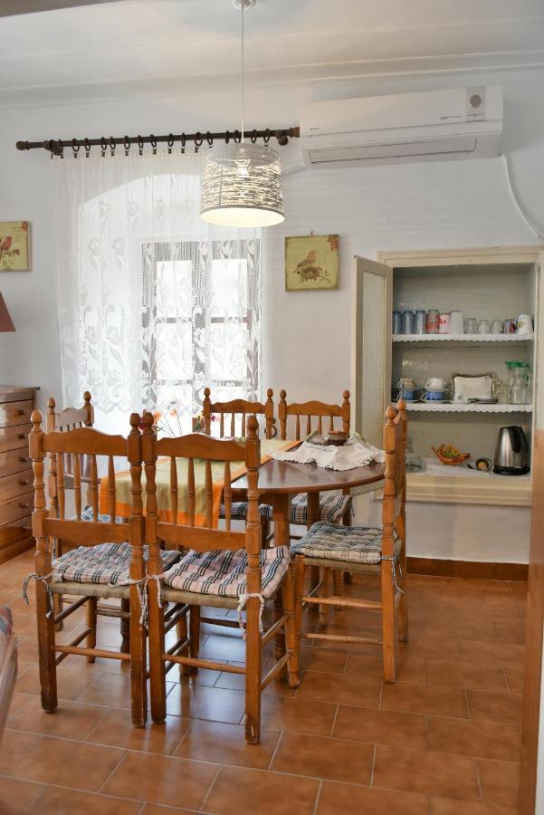 Grandmas Guest House İdra Dış mekan fotoğraf
