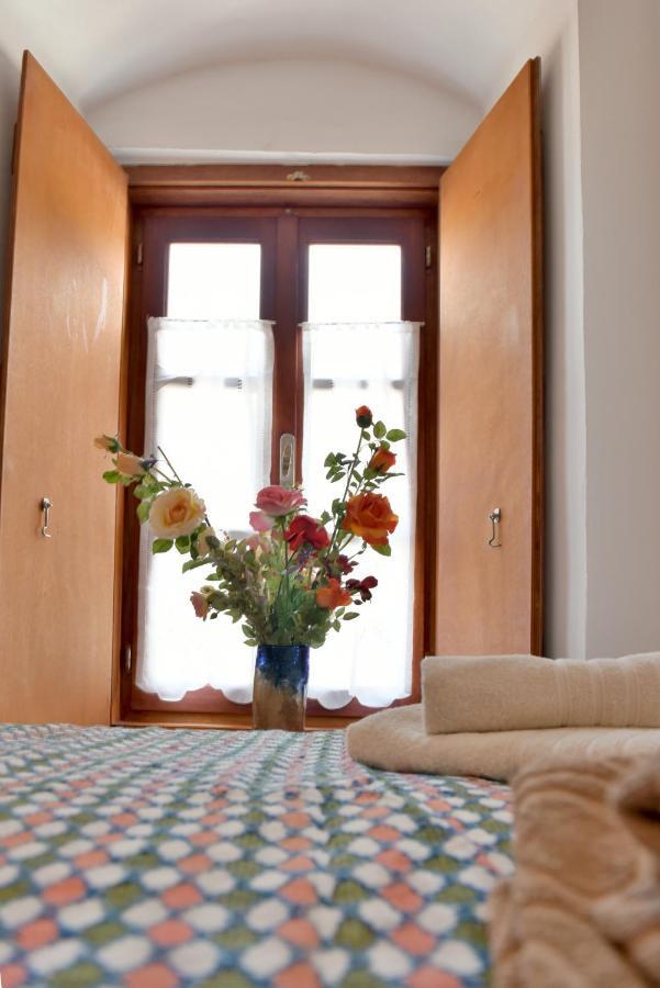Grandmas Guest House İdra Dış mekan fotoğraf